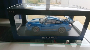 オートアート18分1ポルシェ997gt3rs 4,0