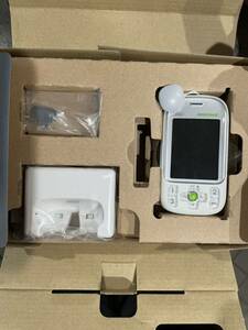 ★au mamorino3 KYOCERA KYY05SWA ホワイト 防犯（新古品・長期保管品）★ 携帯電話　ミマモリーナ3