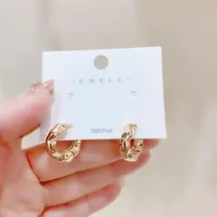 ♥️大人気♥️レディース　ピアス　ゴールド　アクセサリー　シンプル　フープ　韓国