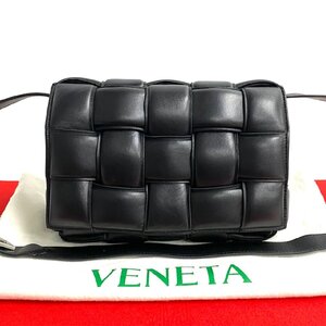 ほぼ未使用 袋付き BOTTEGA VENETA ボッテガヴェネタ パデット カセット レザー 本革 ショルダーバッグ ポシェット ブラック 42551