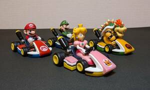 マリオカート８ プルバックフィギュア 　４点セット（マリオ、ピーチ、ルイージ、クッパ）/ミニカー　日本オート玩具　プライズ