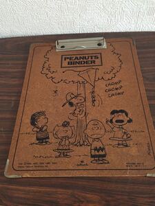 昭和レトロ！　サンリオ　PEANUTS スヌーピー　バインダー　茶