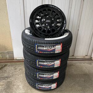 バークレイハードロック　リザード◆ グッドイヤー　NASCAR 215/65R16C 200系ハイエース　レジアスエース　4本セット ホワイトレター