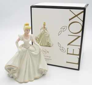 LENOX レノックス ディズニー シンデレラ フィギュリン 高さ16.5cm Disney Cinderella プリンセス コレクション 人気 レア 置物 陶器