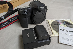 ★キヤノン Canon EOS 60D＋EF-S 18-55mm（中古・現状品）★