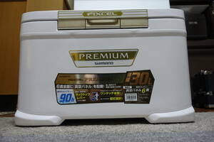 シマノ　クーラーボックス　フィクセルプレミアム　FIXCEL　PREMIUM 300（ZF-030R）　6面真空発泡ウレタンパネル　30L　中古美品