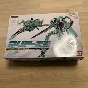 DX超合金 劇場版マクロスF RVF-25メサイアバルキリー（ルカ・アンジェロー二機）リニューアルVer.バンダイ