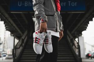 国内定価 21,600円 国内正規品 adidas consortium OVERKILL/EQT SUPPORT ADV（ULTRABOOST ULTRA BOOST ウルトラブースト [39]