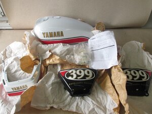 ＳＲ４００　　ＡＵＴＨＥＮＴＩＣ外装セット　　良品