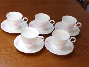 A1343■NIKKO■ニッコー ■fine bone china■カップ&ソーサー5客セット■洋食器■ 花柄■ ホワイト