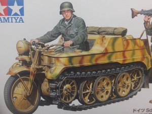 未使用美品　再生産品　タミヤ　1/35　MM377　ドイツ　Sd.Kfz.2　ケッテンクラート中期型　未組立キット