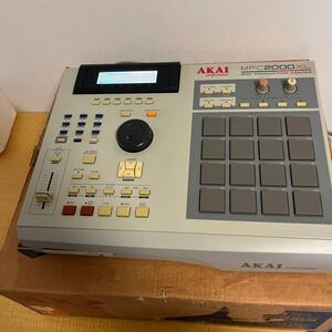 送料含む　AKAI professional MPC2000XL アカイ 