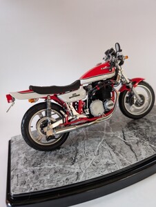 アオシマ模型　1/12 KAWASAKI Z2 750RSカスタム（菱木研二仕様）