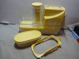 【Tupperwareタッパーウェア　Electric Vegetable Slicer電動ベジタブルスライサー IFP-TW45】