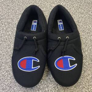 Champion University II Slippers スリッポン US9 27cm ブラック チャンピオン 刺繍 ルームシューズ スリッパ スニーカー House Shoes 