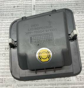 ミニキャブ バン トラック U62 U61 タウンBOX タウンボックス 3G83 純正 三菱 4WD AT クリッパー ブレーキフルード タンク カバー 内装内張