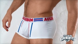 即決正規品新品 オージーバム Aussiebum GRIDFIT WHITE HIPSTAR ボクサートランク 白 現品表記サイズ S　蒸れずに快適