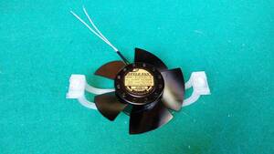 STYLE FAN　S12DX20-W　200VAC 16/15W　中古・取外し品　拭き掃除と動作確認済　業務用冷凍庫からの取外し品