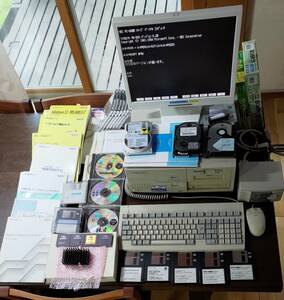 PC-9821 Xa7e 動作品＋Pentium数個＋SCSIボード＋LANカード＋PCカードドライブ＋モニタ切り替え機＋付属冊子、CD、FD
