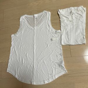 GAP タンクトップ ノースリーブカットソー 白 タグ付き新品　2枚セット