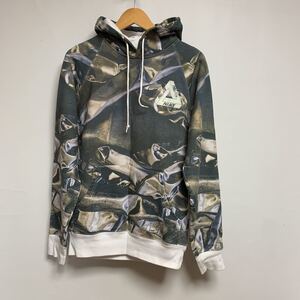 Palace skateboardsd bends hood 15wパーカー　パレス