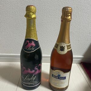 ワイン イギリス　ドイツ　22 gold leaf blue nun Sparkling