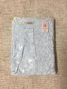 414.新品☆半袖パジャマ☆薄ブルーに白花柄☆サイズL