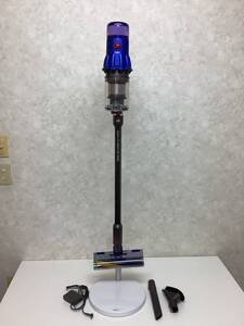 ■そ-192 ジャンク品 dyson SV20 動作確認・簡易清掃済み コードレスクリーナー・充電スタンド付　ダイソン