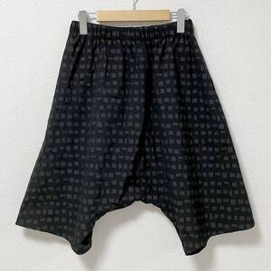 コムコム COMME des GARCONS ウールギャバ 総柄 サルエル ショートパンツ 黒 XSサイズ コムデギャルソン ショーツ ハーフ archive 4070366