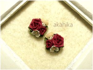 akahika*樹脂粘土花パーツ*ちびくま左右対称ブーケ・薔薇・レッド