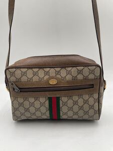 Gucci　グッチ　ＧＧスプリーム　ショルダーバッグ　517350