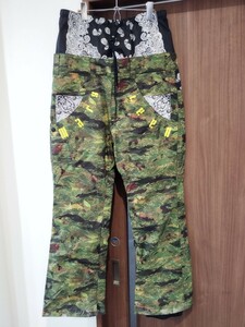 MARQLEEN スノーボード パンツ S 迷彩 マークリーン CAMO グラトリ パウダー ラントリ ジブ カービング 686 ANTHEM FYVE BURTON VOLCOM AA