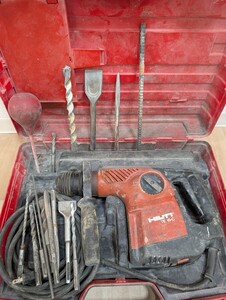 通電確認済 保管品【HILTI TE 16-C ハンマードリル セット】ヒルティ ブランド 電動工具 ハンマー ドリル 斫り はつり ハツリ 専用 工具