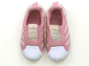 アディダス Adidas スニーカー 靴13cm～ 女の子 子供服 ベビー服 キッズ