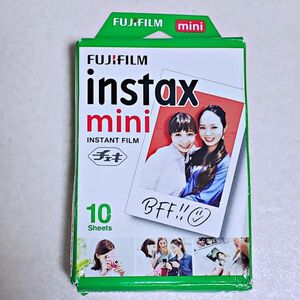 FUJIFILM チェキ用フィルム INSTAX mini ホワイトフレーム 10枚 画面サイズ 6.2cm × 4.6cm 写真サイズ 8.6cm × 5.4cm