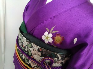 ● A) 正絹 振袖 帯 六通 桜 蝶 紫 黒 金 刺繍 帯揚げ 帯締め 金彩 身丈160cm 成人式 結婚式 写真撮り 記念 中古 ③