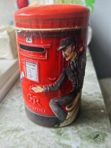 英国製☆お菓子缶 手紙を出す少女 POST BOX 貯金箱にも