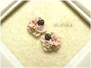 akahika*樹脂粘土花パーツ*左右対称ブーケ・ポインセチアと薔薇・クリスマス・ピンク