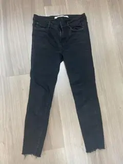 ZARA スキニーデニム  黒　EUR 36 / USA04 / MEX 26