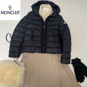 ◆美品◆モンクレール◆MONCLER 14Y/S-Mサイズ相当 MAELYS 大人もOK♪グログラントリムフーデッドダウンジャケット コート ルーマニア製