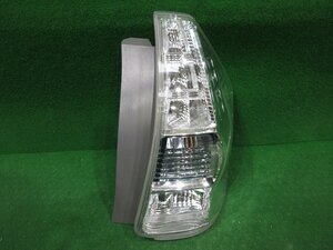 プリウスα ZVW40/ZVW41 前期 純正 右テールランプ LED STANLEY 47-46 R 81551-47140