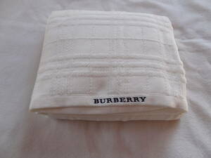 新品　BURBERRY　オフホワイト　綿100%　肉厚フアフア