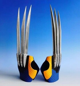 ★未使用 ウルヴァリン クロー 爪 WOLVERINE 左右ペア コスプレ X-MEN 海外限定品 ハロウィン スーパーヒーロー 箱付き