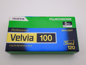 【未開封・期限切れ】フジフィルム ベルビア １００ FUJIFILM Velvia 100 120サイズ ５本入り 富士フイルム