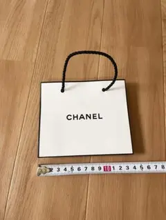 CHANEL ホワイト　白　ショップ袋