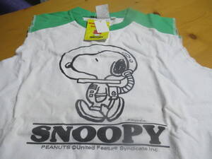 SNOOPY スヌーピー 袖なし　Tシャツ