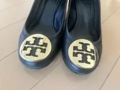 Tory Burch 黒 レザー パンプス