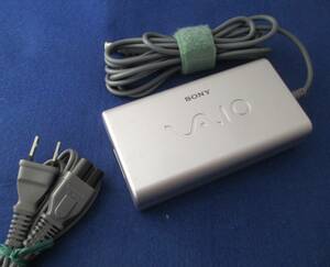 【SONY】ACアダプター(DC16V／3.75A)PCGA-AC16V3＝中古良品　 