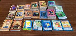 遊戯王カード　デジモンカード　ポケモンカード トレーディングカード 初期 遊戯王　デジタルモンスター　ポケットモンスター トレカ 