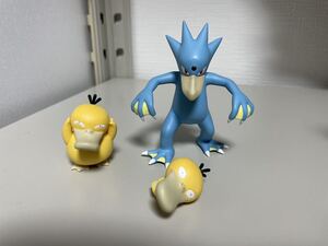 ポケモンスケールワールド　と同じサイズ　海外フィギュア　二体セット　1/20